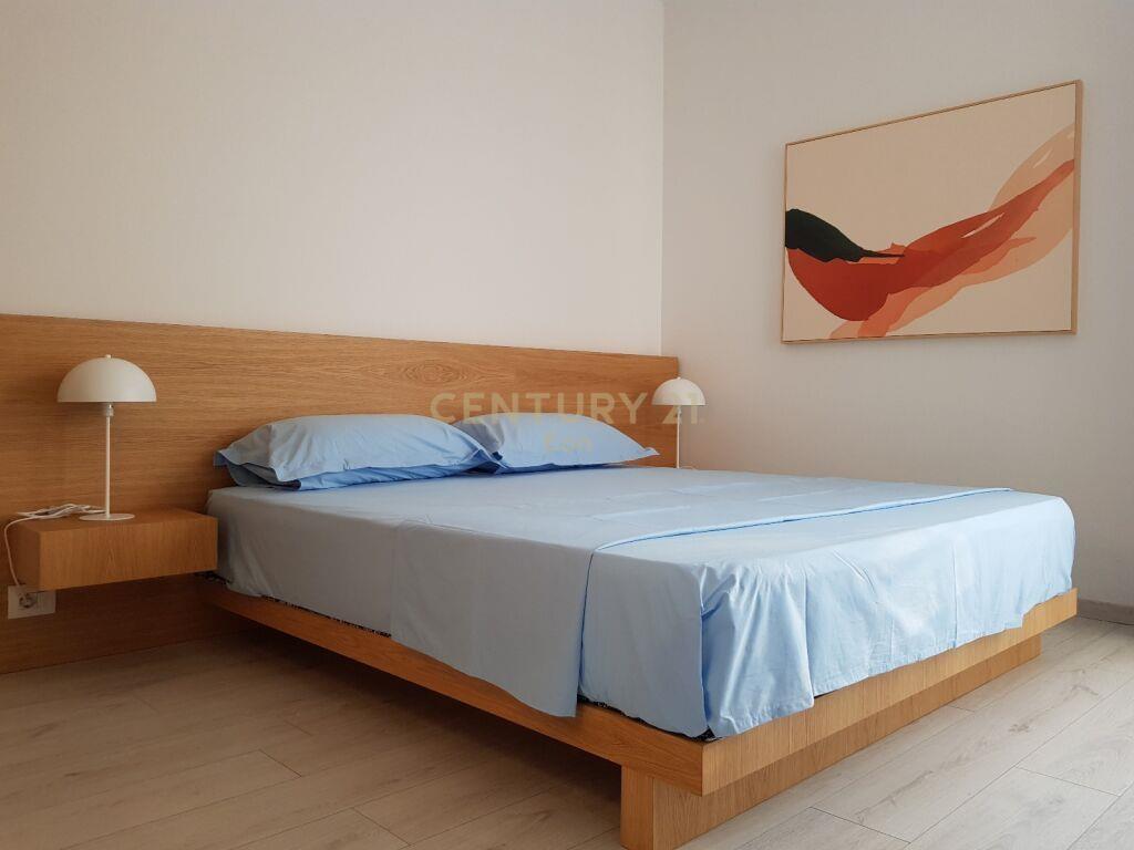 Vila me Qira në Gjirin e Lalzit!