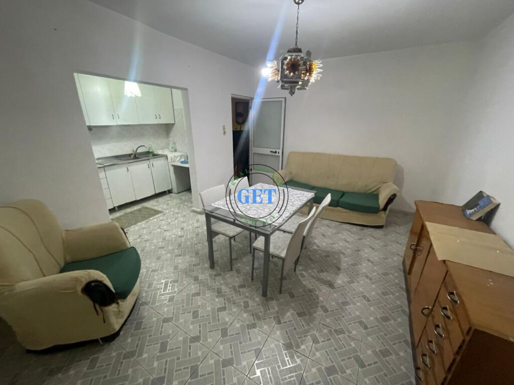 Shitet Apartament 1+1, Tek Parku Vala, Durres