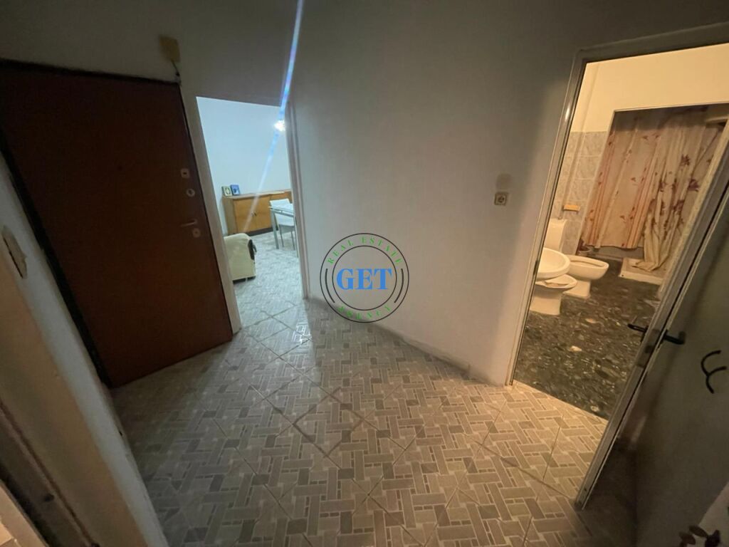 Shitet Apartament 1+1, Tek Parku Vala, Durres