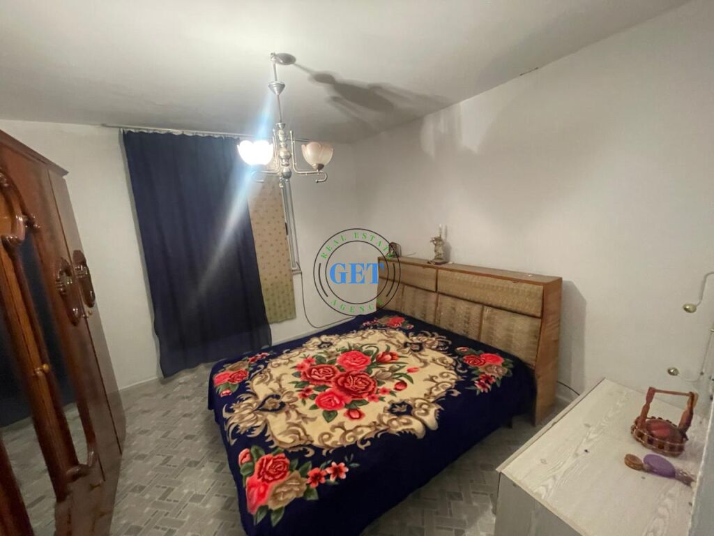 Shitet Apartament 1+1, Tek Parku Vala, Durres