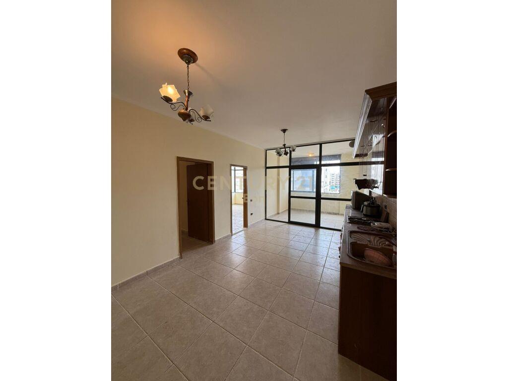 APARTAMENT 2+1 PER SHITJE PRANE PELIKANIT, PLAZH, DURRES!