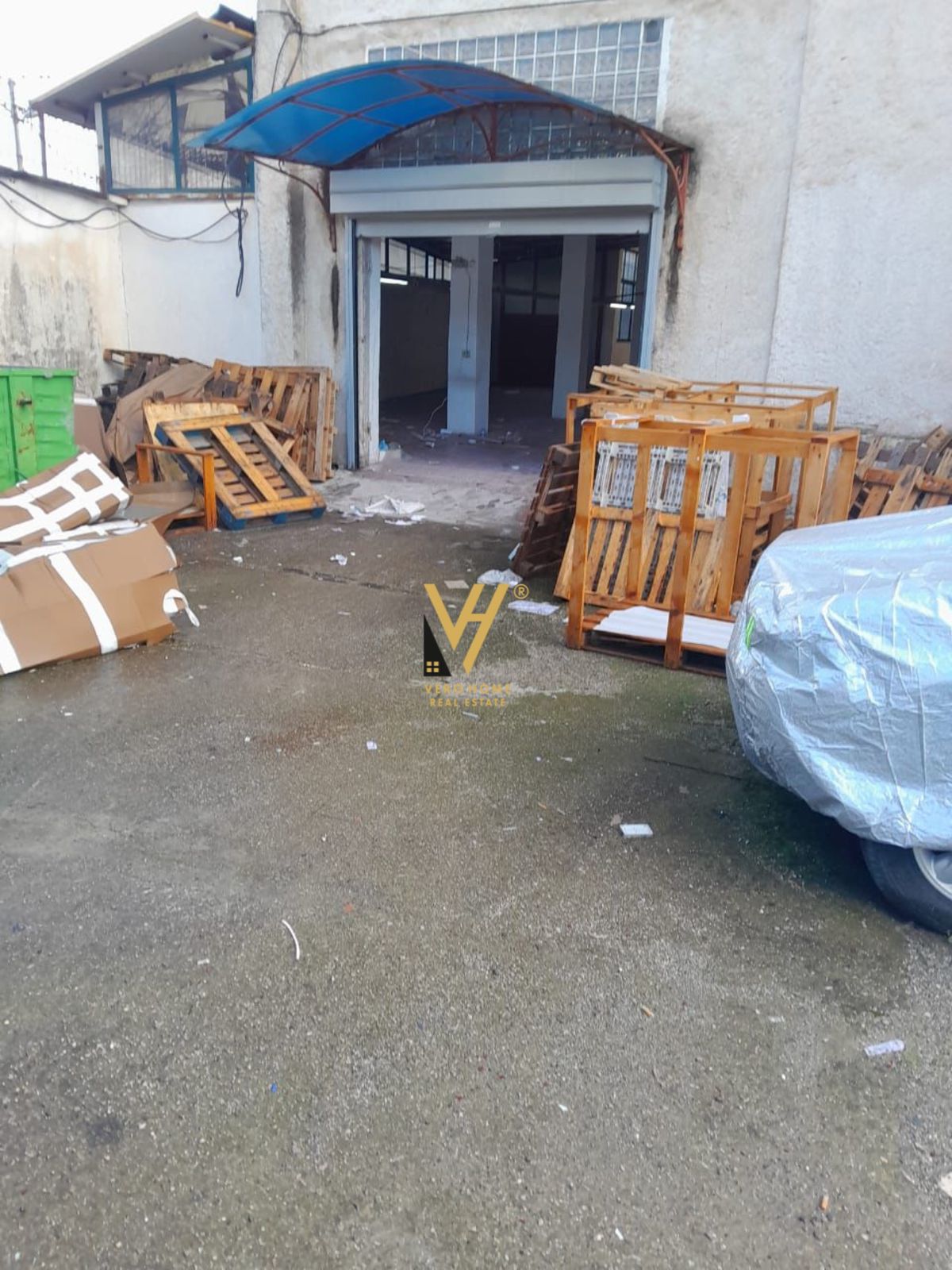 350 M2 ME QERA NE YZBERISHT 1.400 EURO