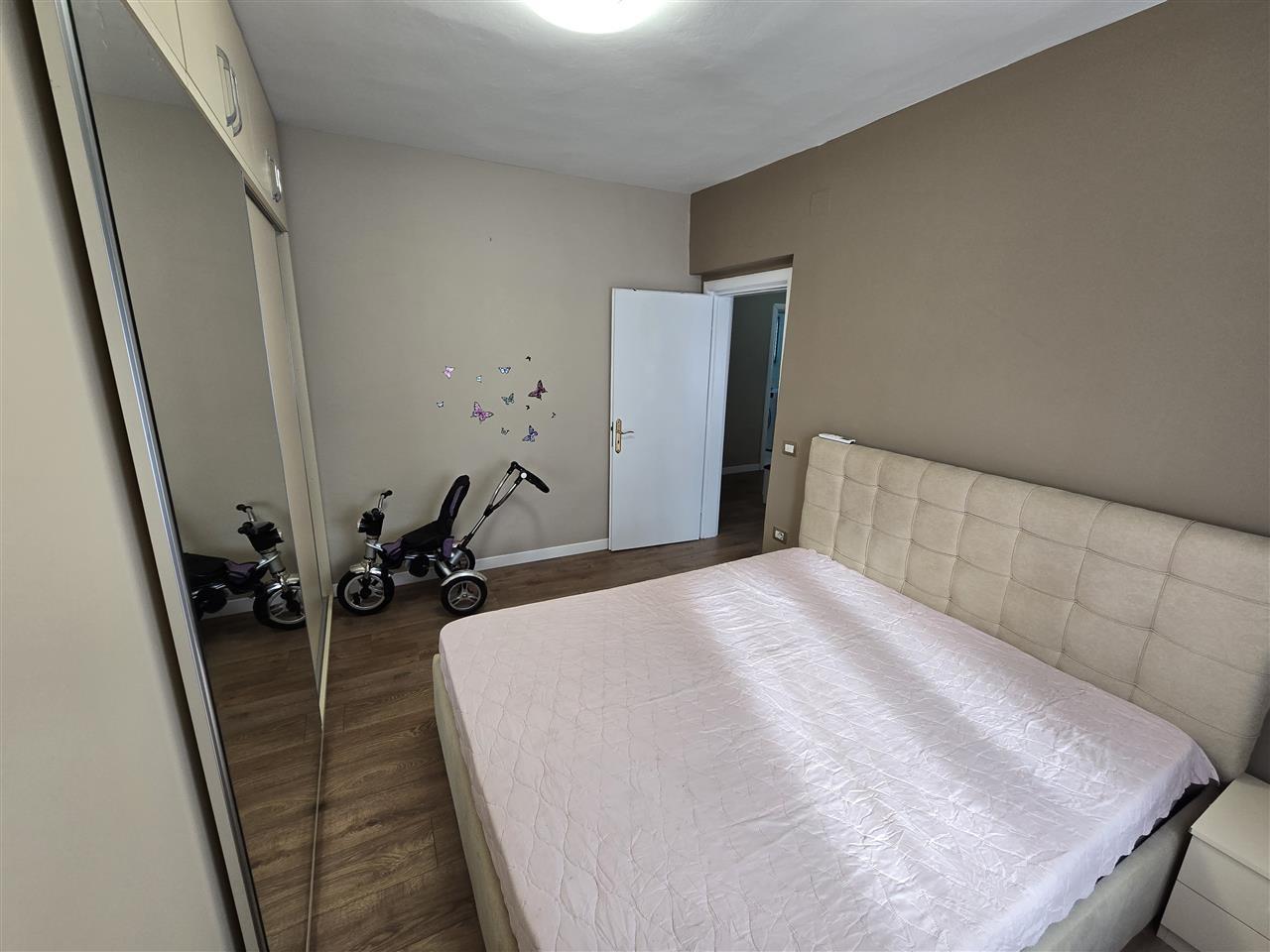 SHITET APARTAMENT 2+1+2+DEPO PRANE MUZEUT TE DESHMOREVE