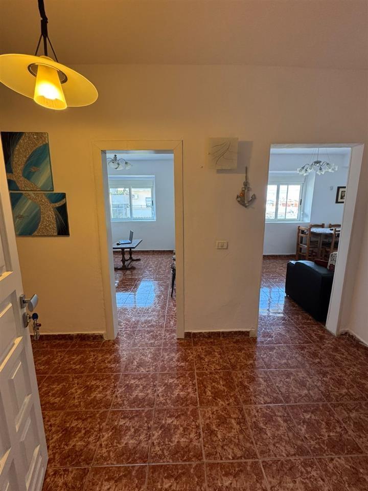 Kavaje,apartament 3+1+2 tualete,afer qendres.