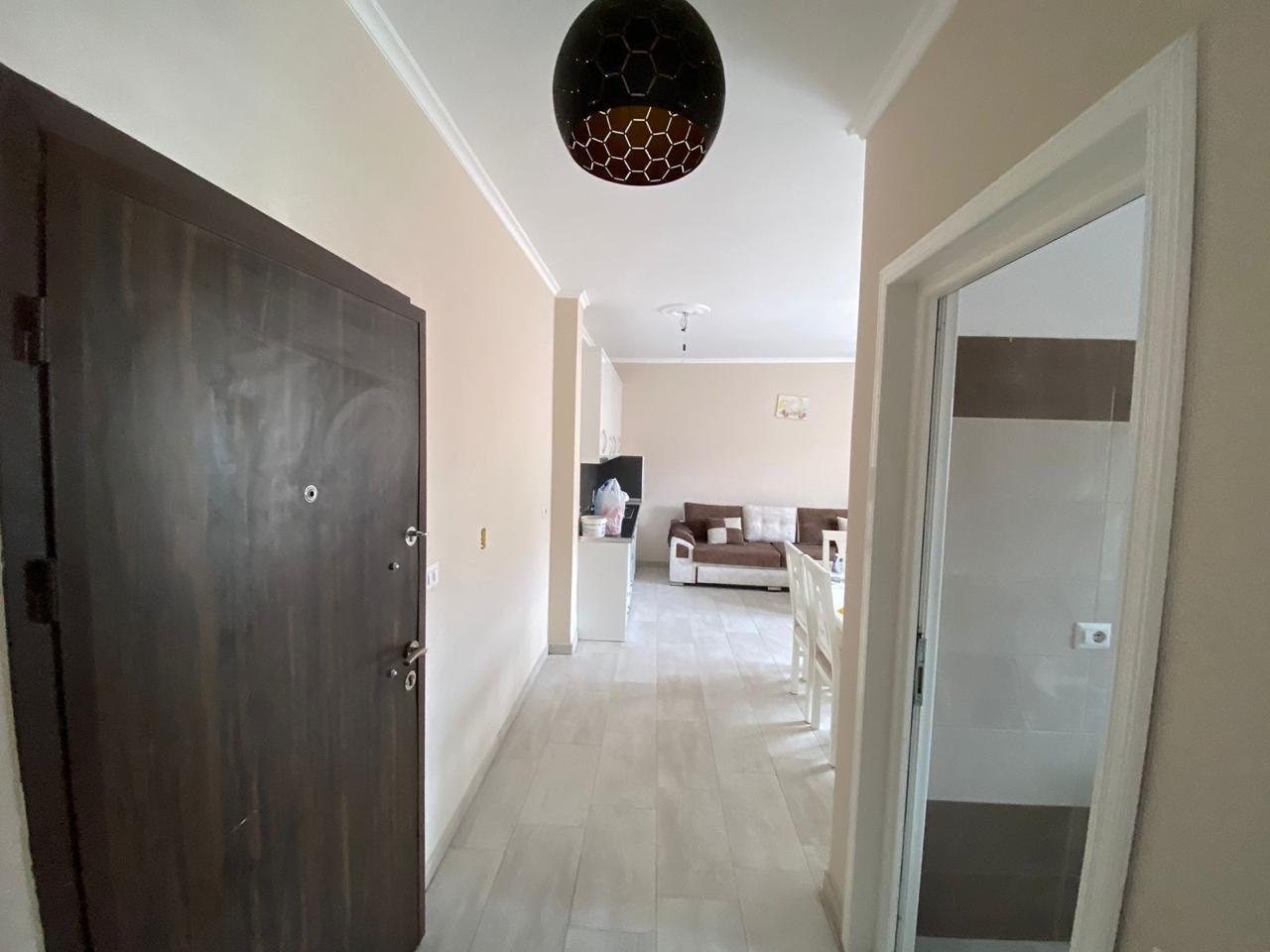 Shitet Apartament 1+1 ne Plazh