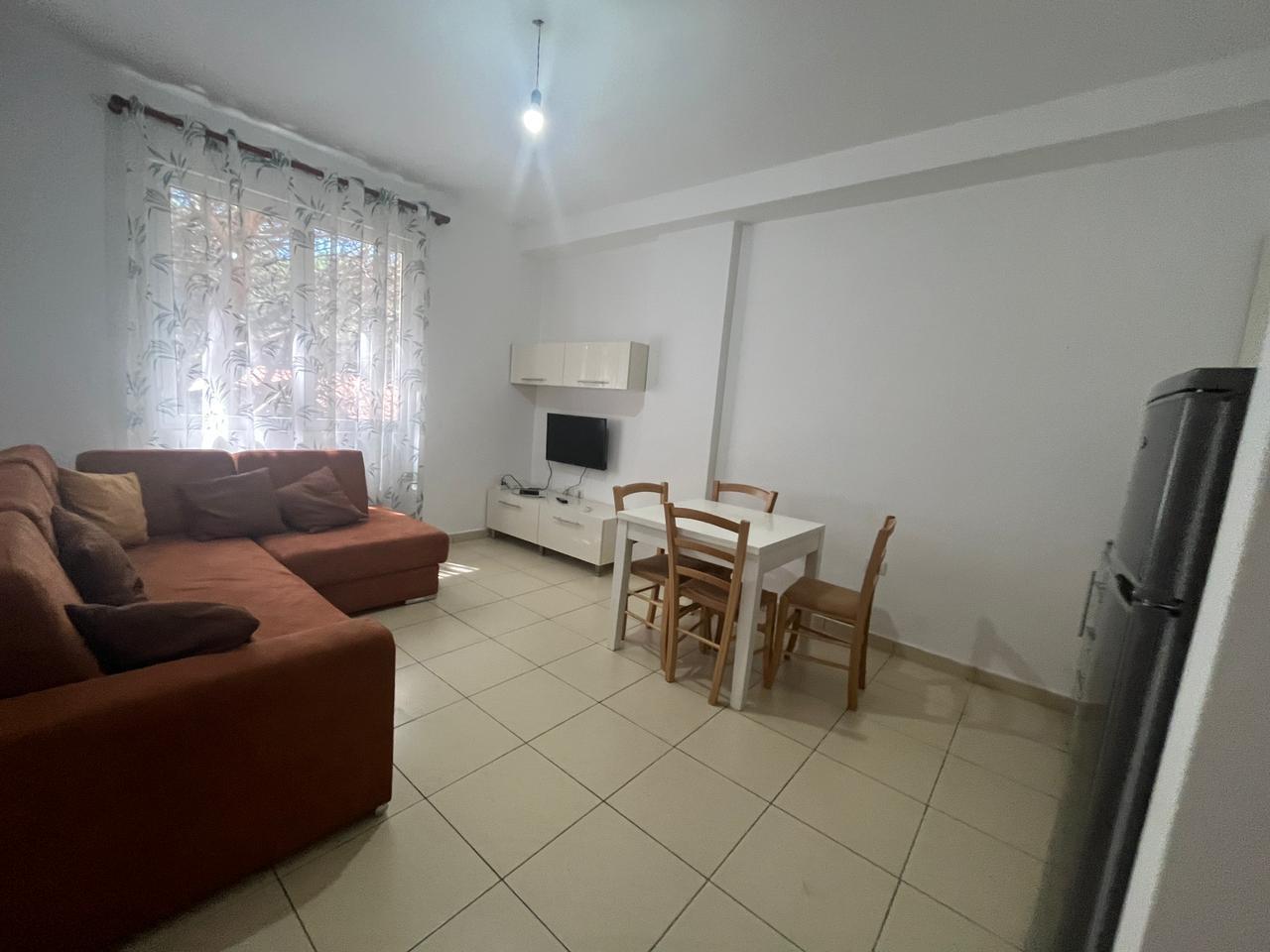 APARTAMENT NE SHITJE 1+1