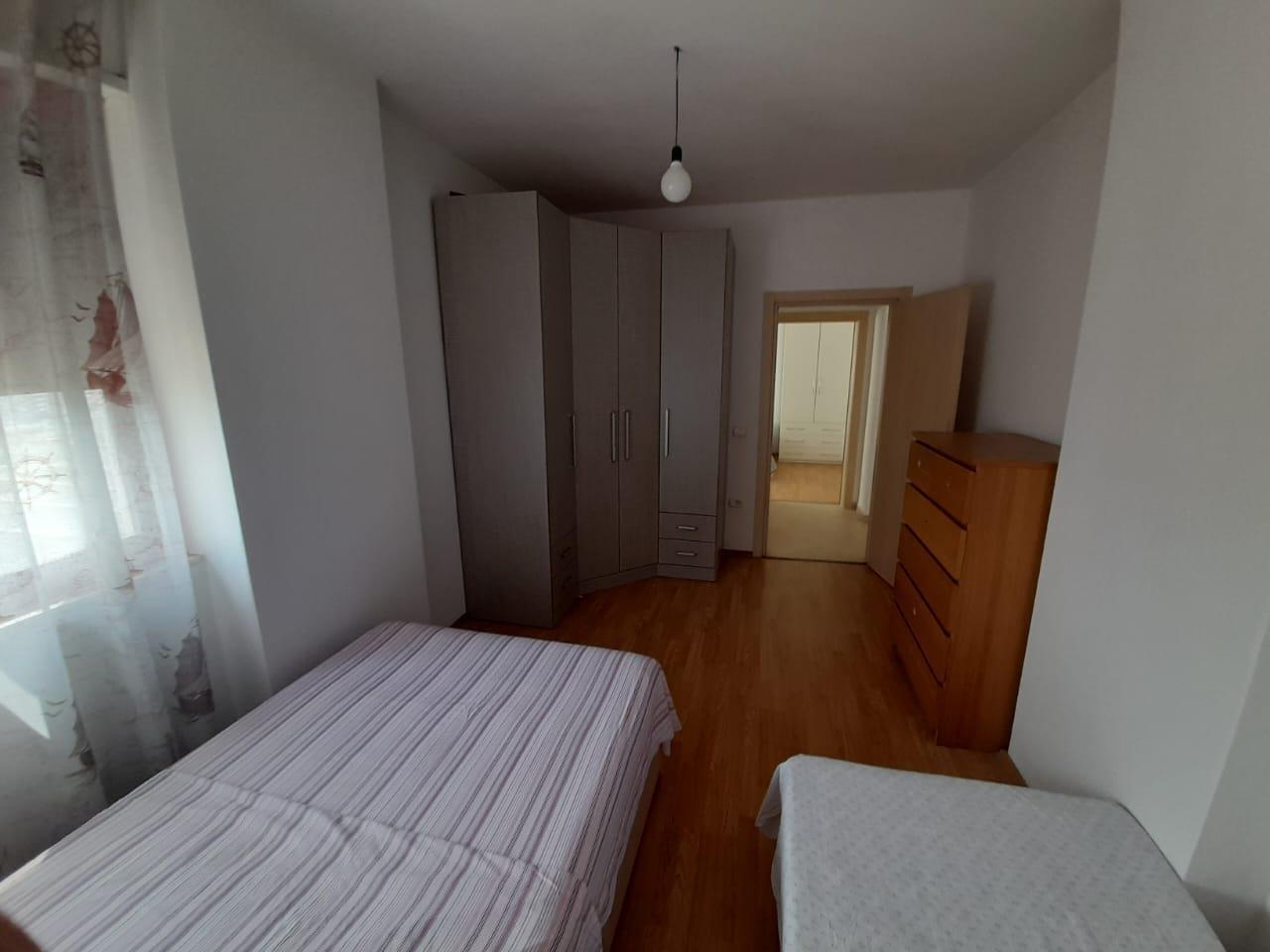 JEPET ME QIRA 2+1+2 TE GJYKATA