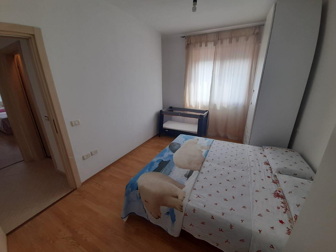 JEPET ME QIRA 2+1+2 TE GJYKATA