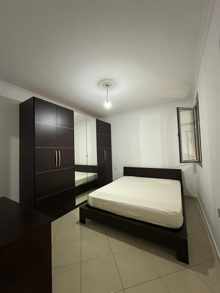 APARTAMENT ME QERA