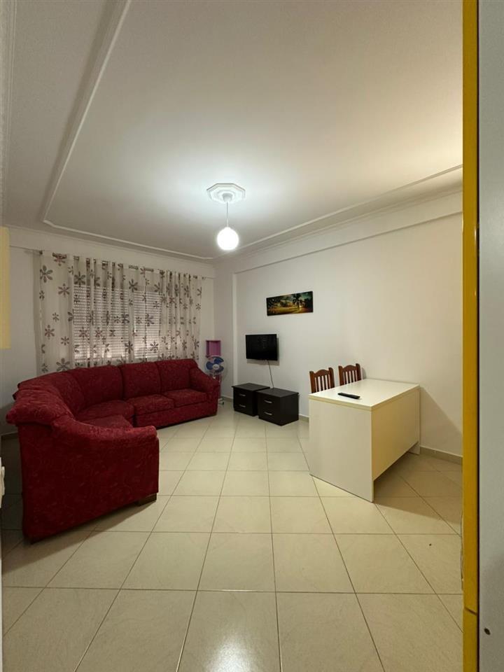APARTAMENT ME QERA