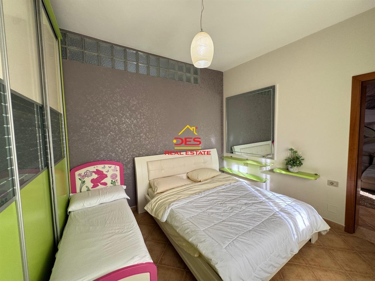 JEPET ME QIRA APARTAMENT 2+1 PRANË TEATRIT “PETRO MARKO” ,VL