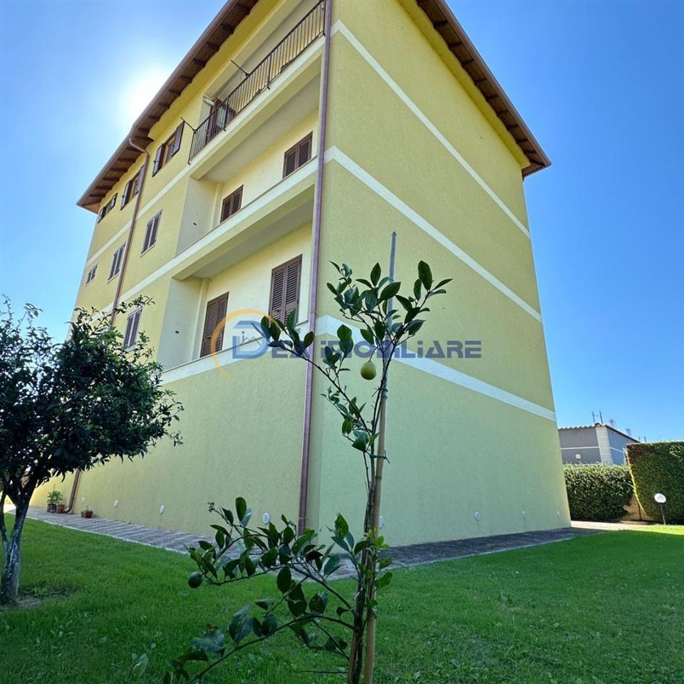 SHITET VILETË 3-KATËSHE