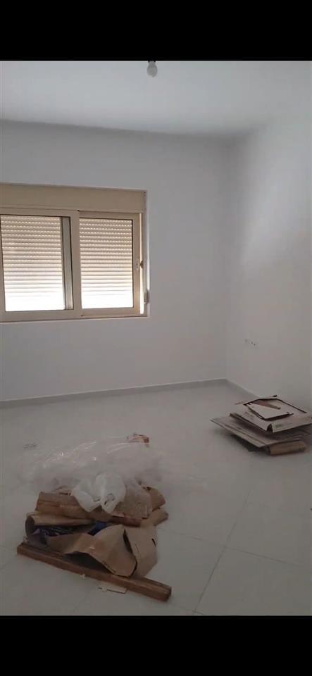 Ambjent biznesi (ish apartament me 3 dhoma)