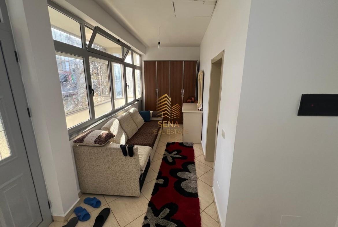 Qira, Apartament 1+1+Post Parkimi, Fresk ,350 Euro