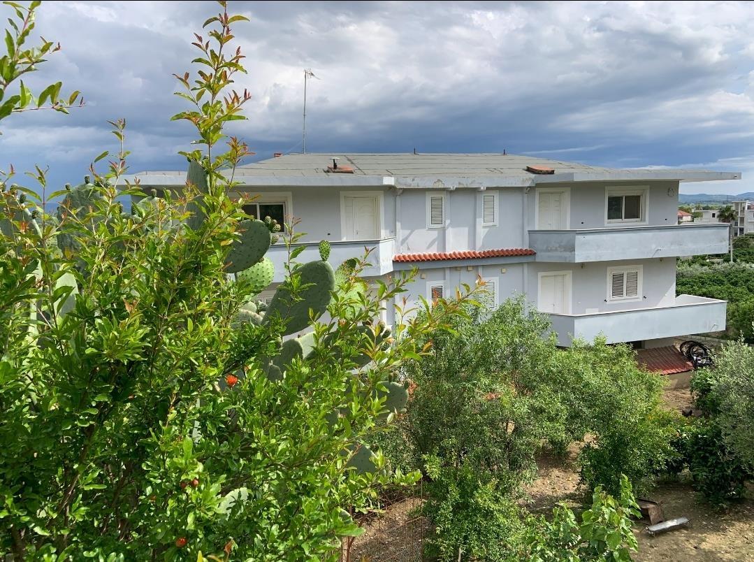 Agriturizem ose hotel potencial ne mes te natyrës