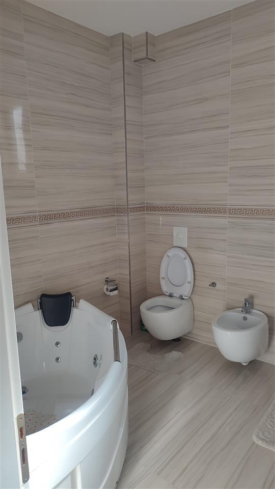 Shitet super vilë në lagjen 1 maj