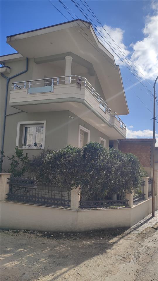 Shitet super vilë në lagjen 1 maj