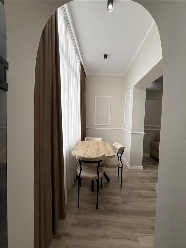 Lux Apartment“Sheshi Skenderbej”