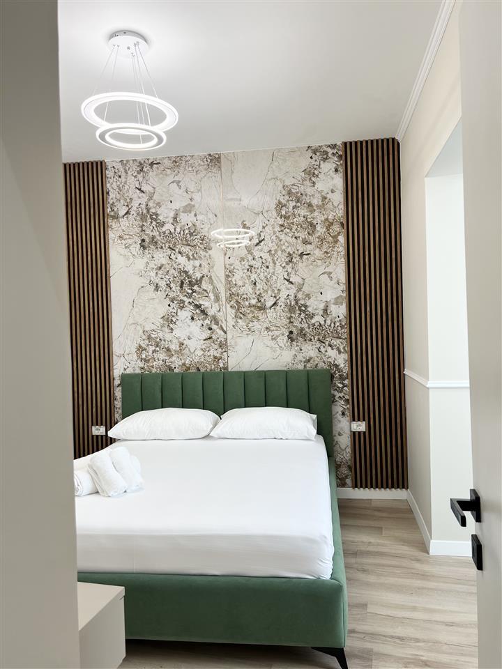 Lux Apartment“Sheshi Skenderbej”