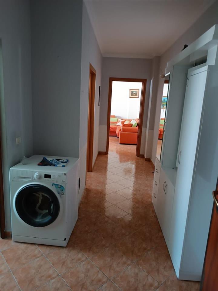 Jepet apartamenti me qera