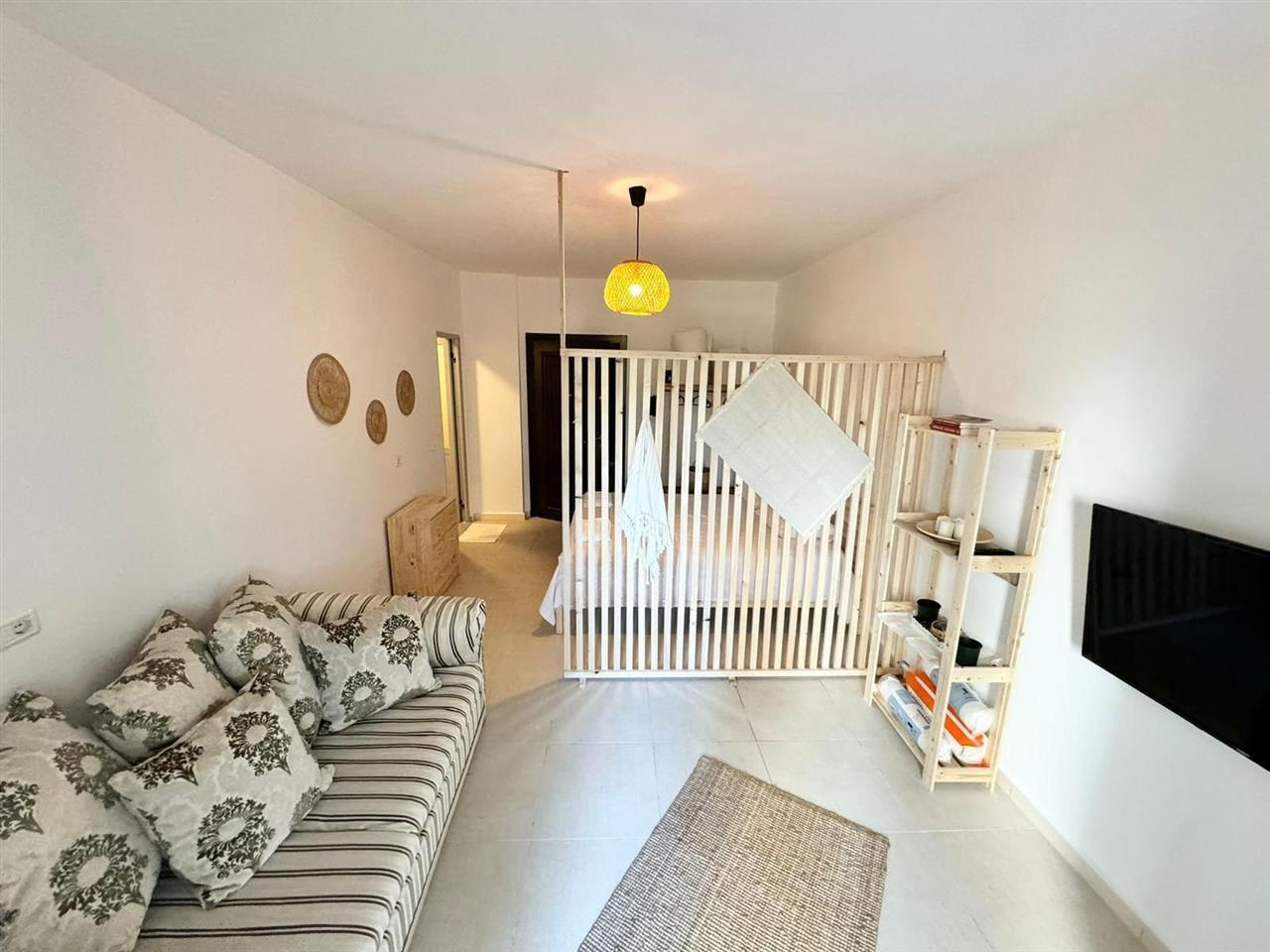 Shitet garsoniere Lungomare