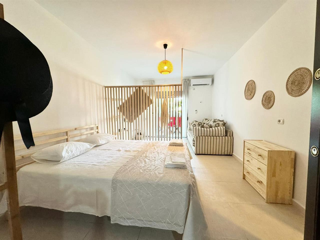 Shitet garsoniere Lungomare