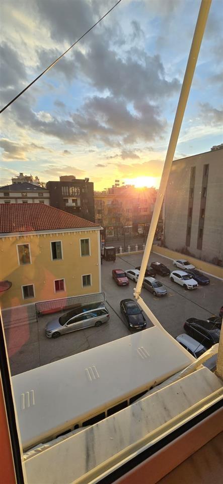 Apartament 1+1 me qira – Rruga e Durrësit, Tiranë