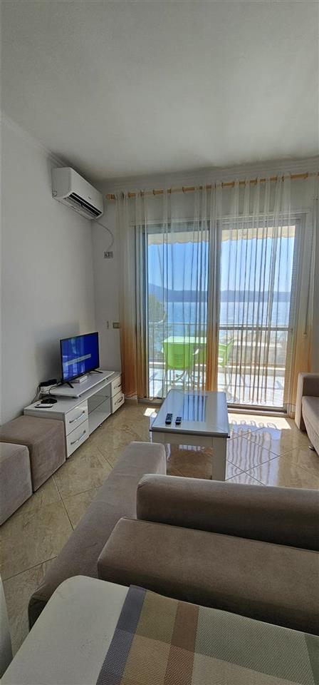 Apartment 1+1 me qera ditore 40€ dita. Radhim plazh vlore