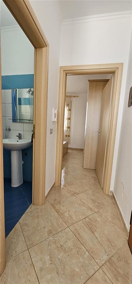 Apartment 1+1 me qera ditore 40€ dita. Radhim plazh vlore