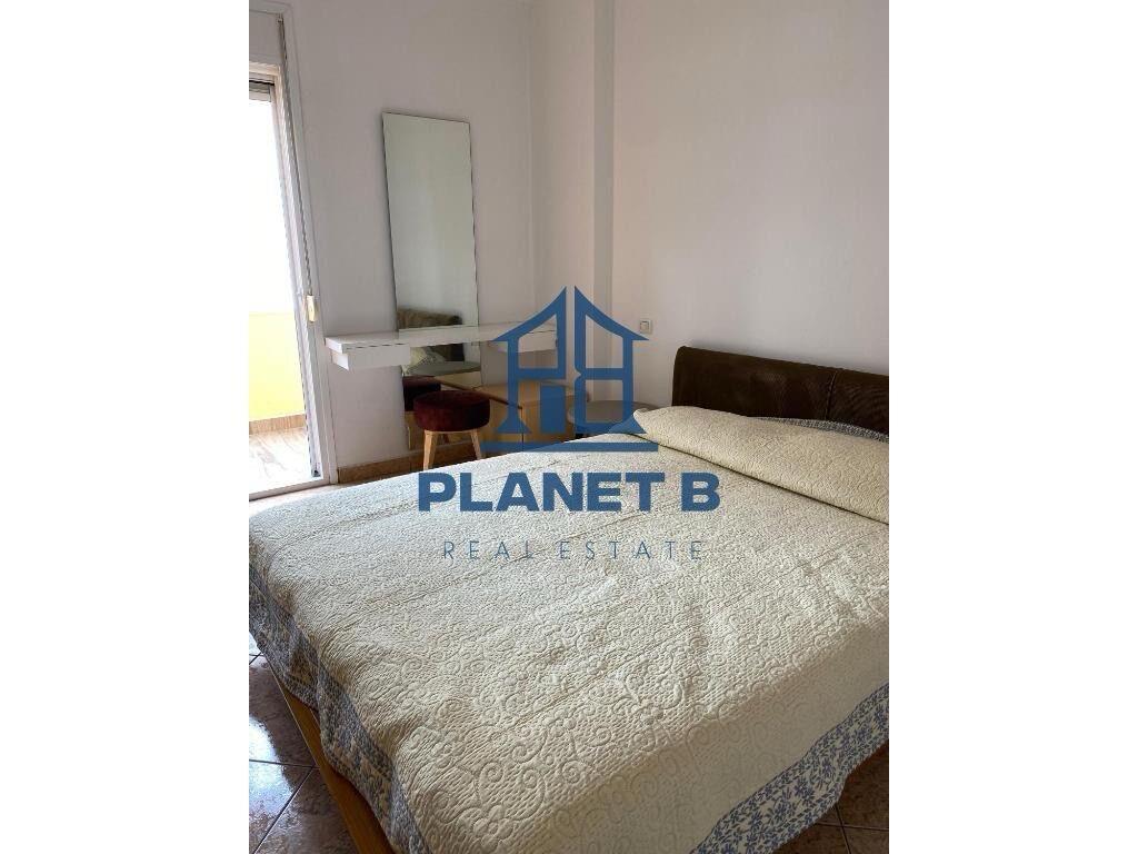 JEPET ME QIRA APARTAMENT 2+1+2 NË LUNGO MARE,VLORË