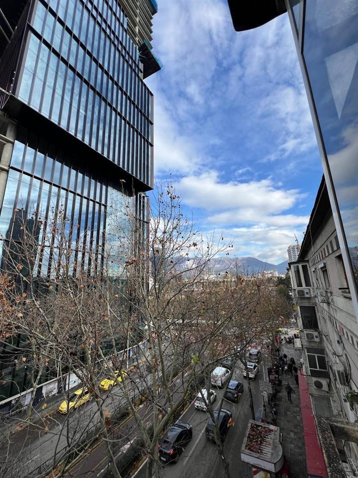 Apartament 2+1 Qender Banka e Shqiperise