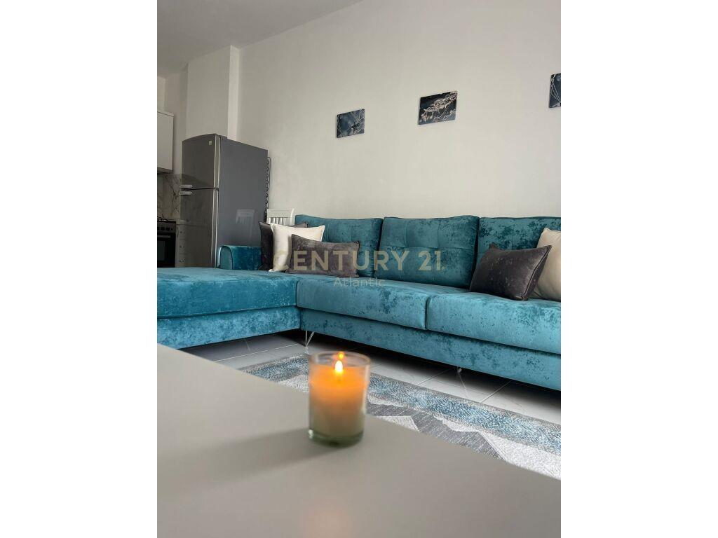 APARTAMENT 1+1 ME QIRA NE PLAZH, RROTA KUQE!