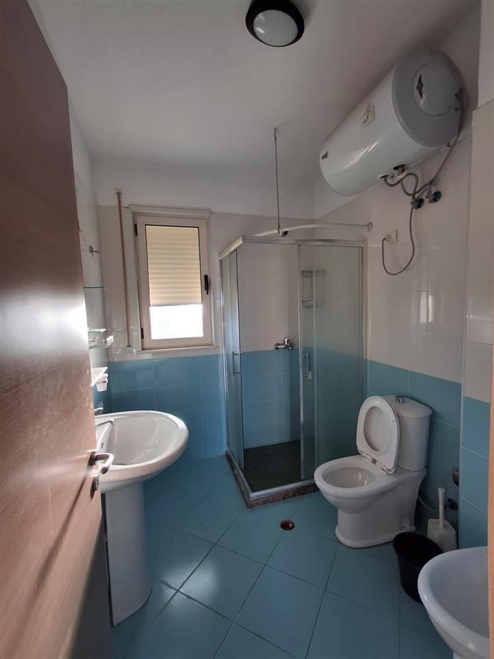 Apartament Duplex 2+1+2+3 ballkone per SHITJE ne zonen e Liq