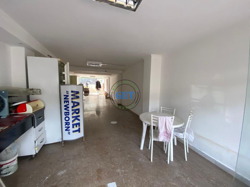 Qira, 2 Ambiente Biznesi, Ne Plazh, Durres.