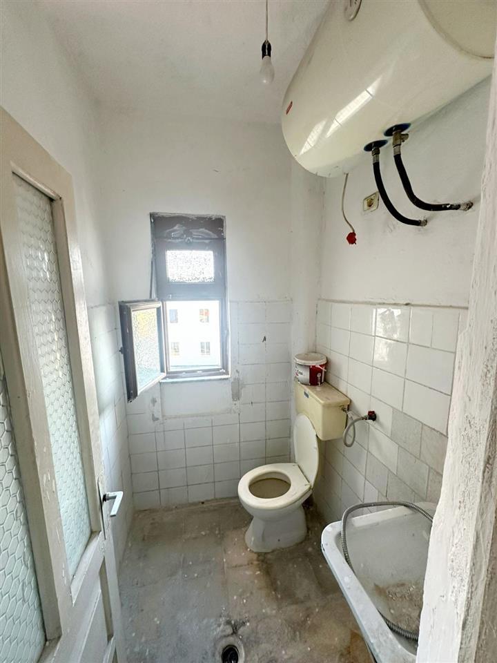 Kavaje,apartament 2+1,perballe shkolles profesionale.