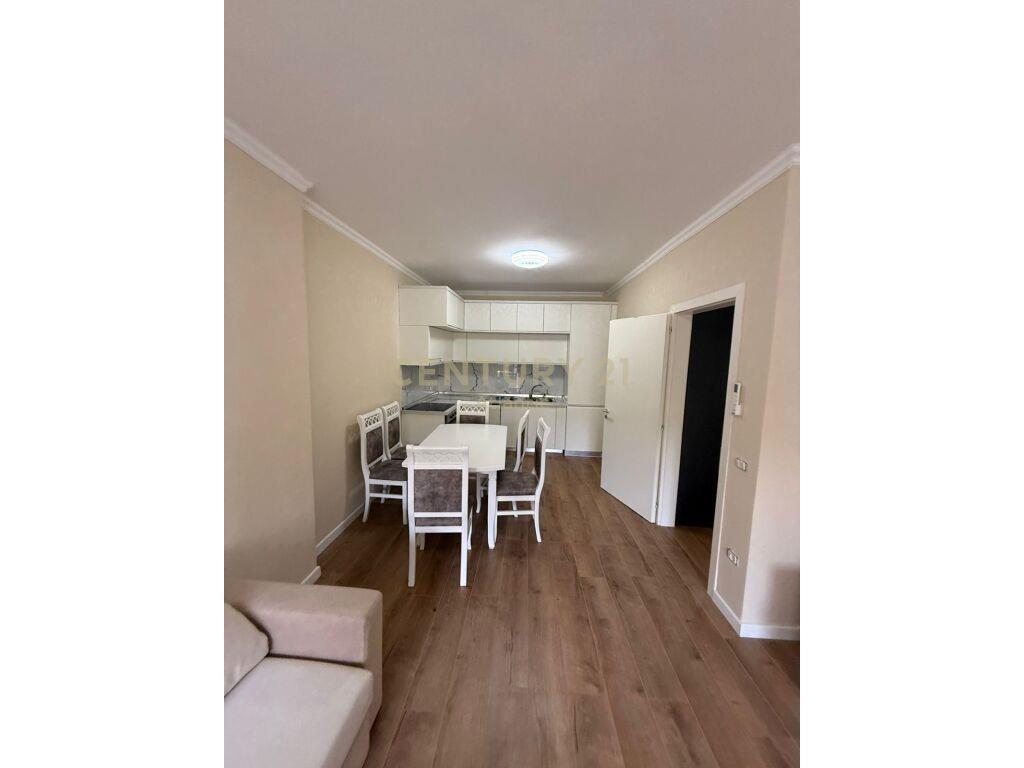 SHITET APARTAMENT 1+1 TE SHKEMBI I KAVAJES !