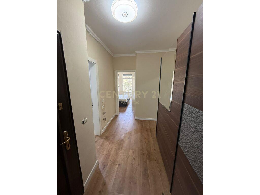 SHITET APARTAMENT 1+1 TE SHKEMBI I KAVAJES !