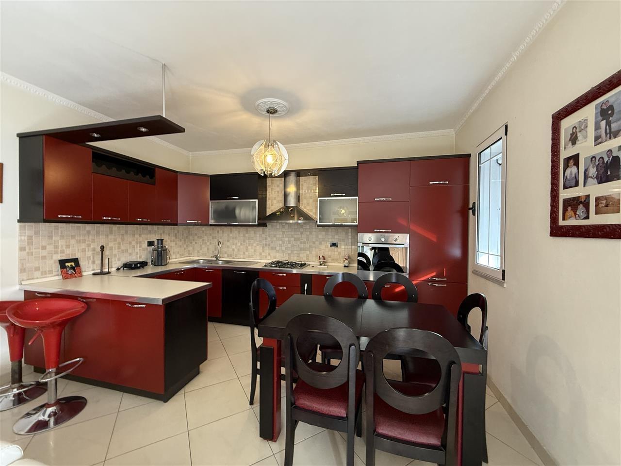 Jepet apartament me qera 3+1 , parking , mbrapa qtu