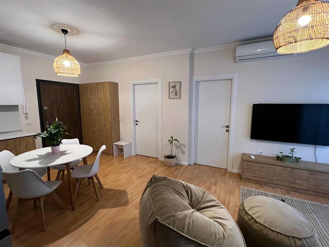 Apartament 2+1+ Ballkon prane qendres + Post Parkimi