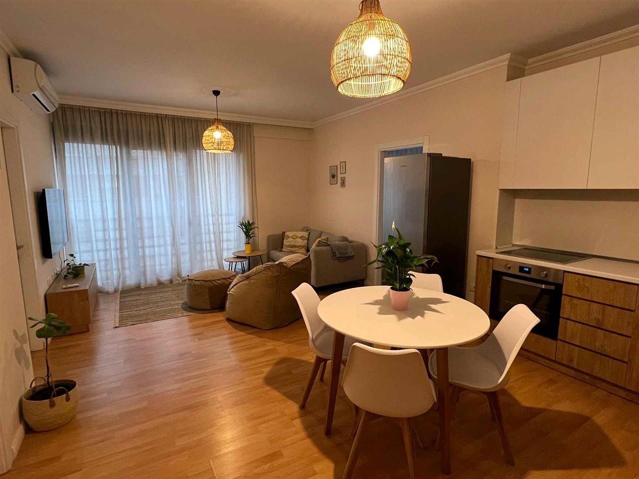 Apartament 2+1+ Ballkon prane qendres + Post Parkimi