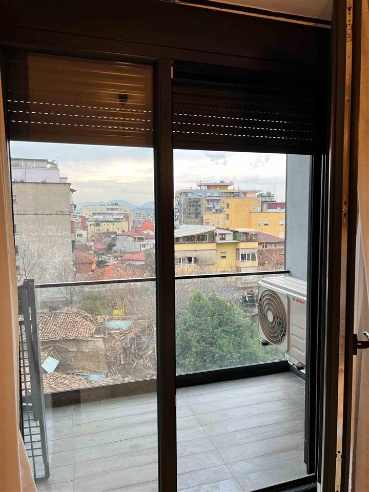 Apartament 2+1+ Ballkon prane qendres + Post Parkimi