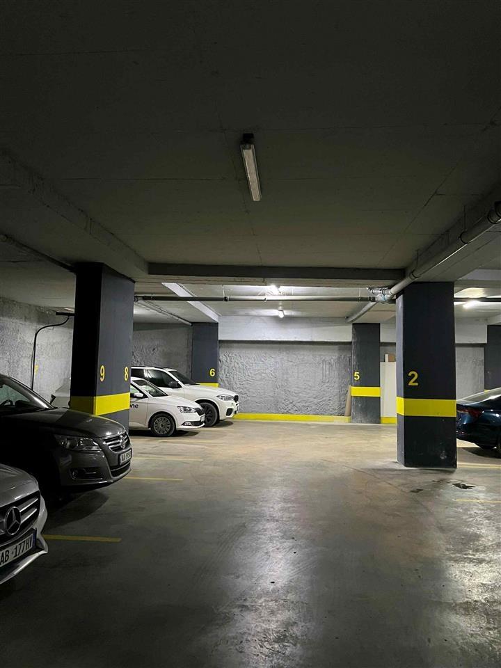 Apartament 2+1+ Ballkon prane qendres + Post Parkimi