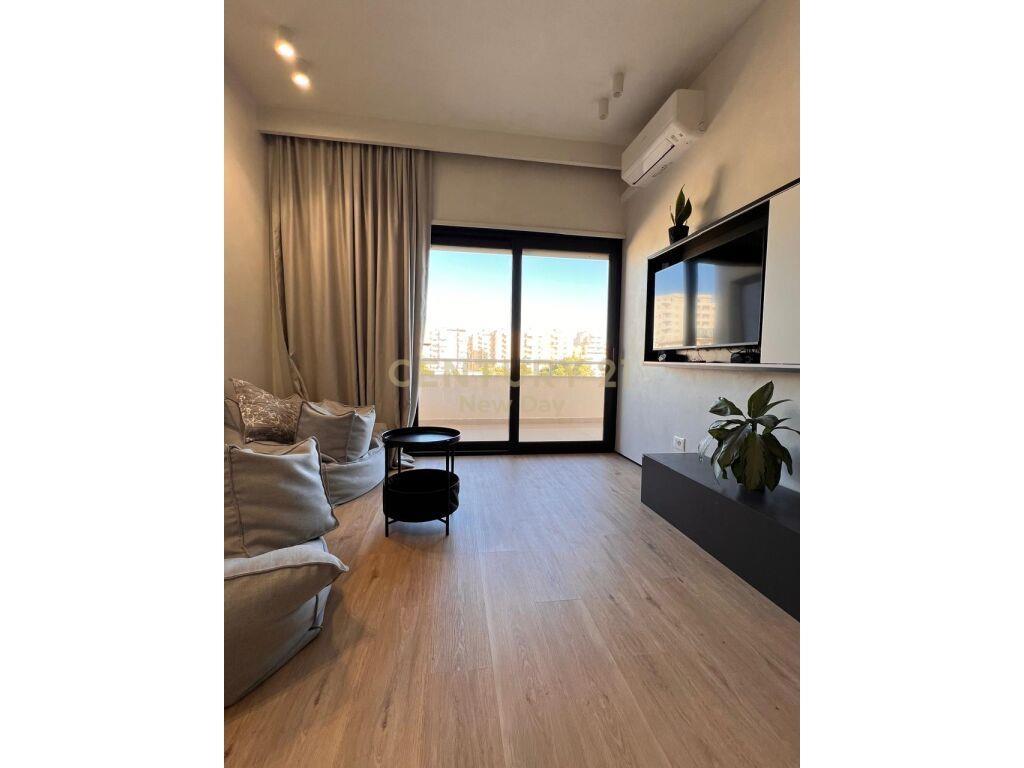 SHITET APARTAMENT 1+1 VIJE E PARE ME DETIN!