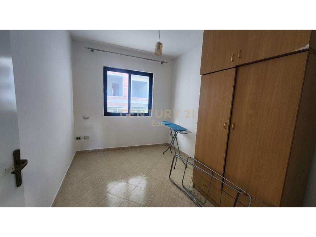 APARTAMENT 2+1 PER SHITJE NE GOLEM!