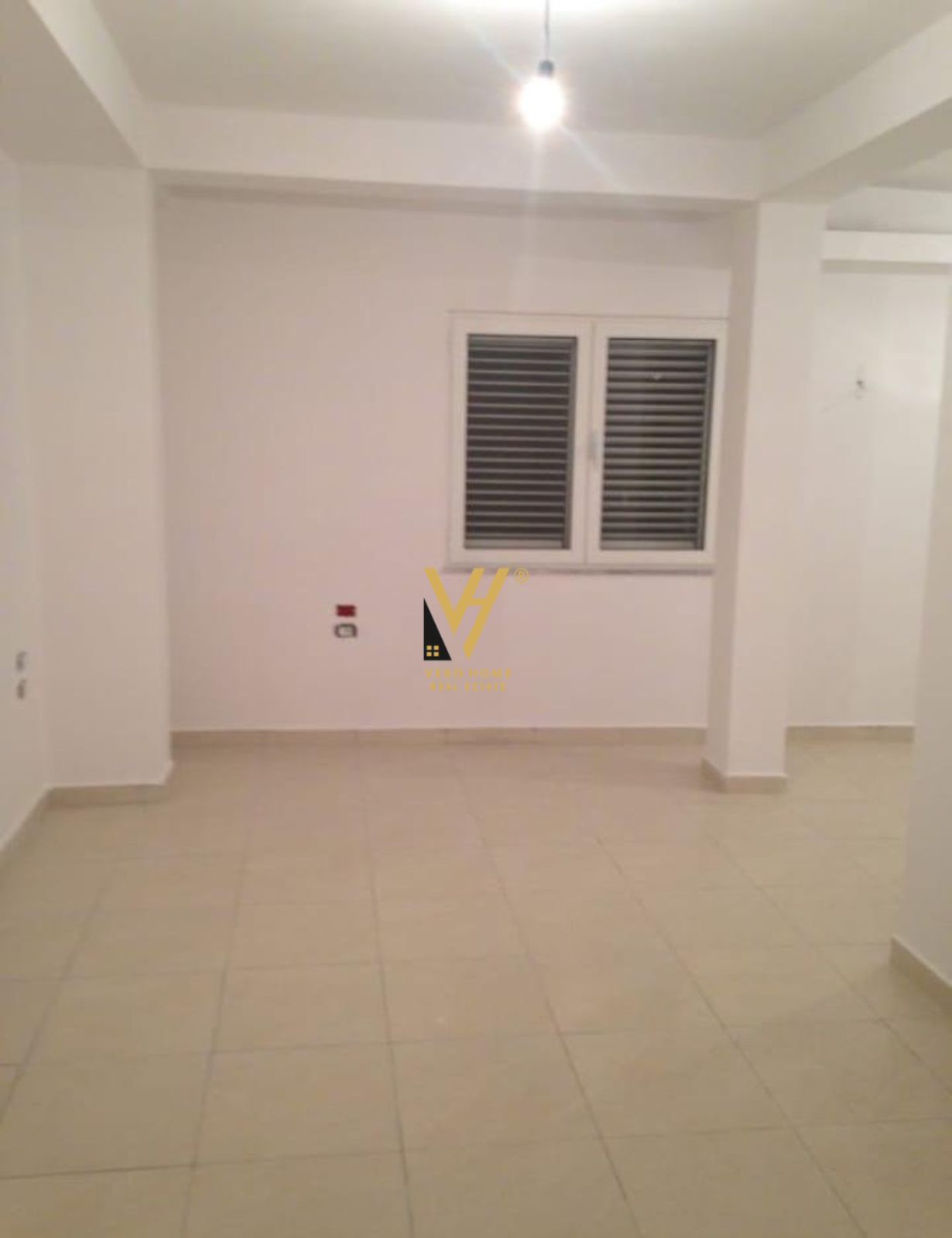 AMBIENT 120 M2 ME QERA TEK OXHAKU 550 EURO