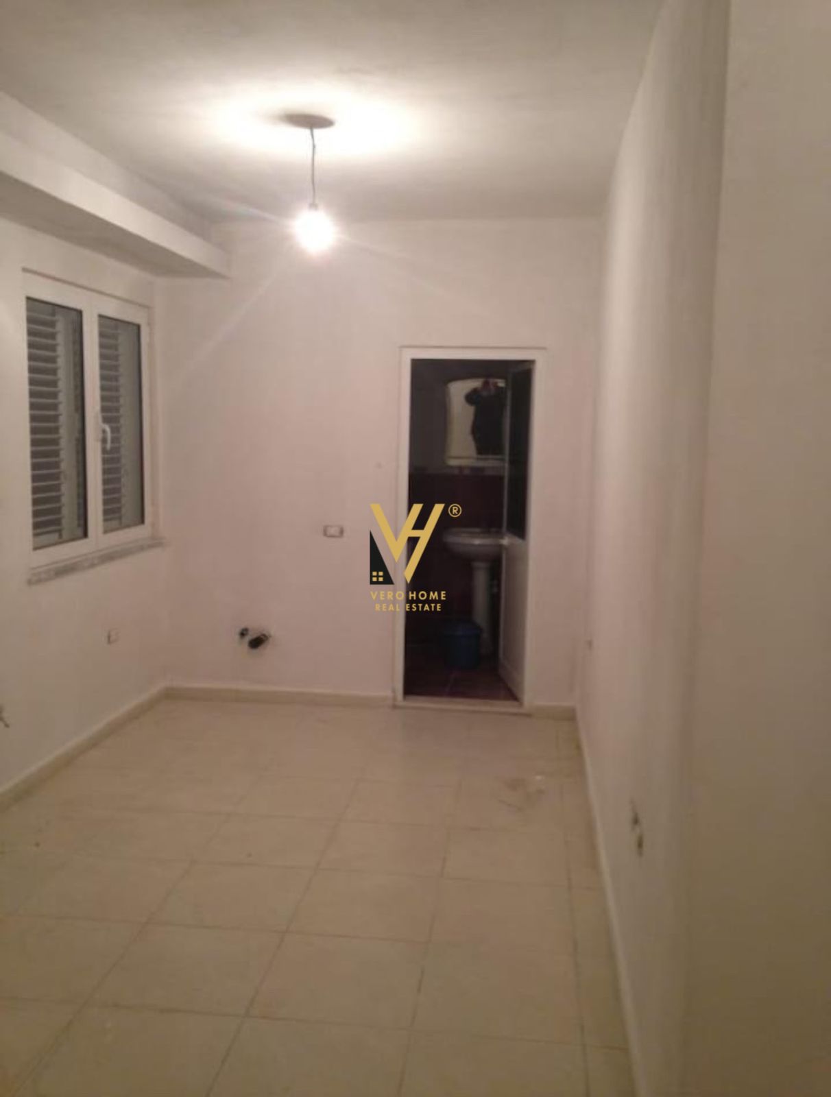 AMBIENT 120 M2 ME QERA TEK OXHAKU 550 EURO