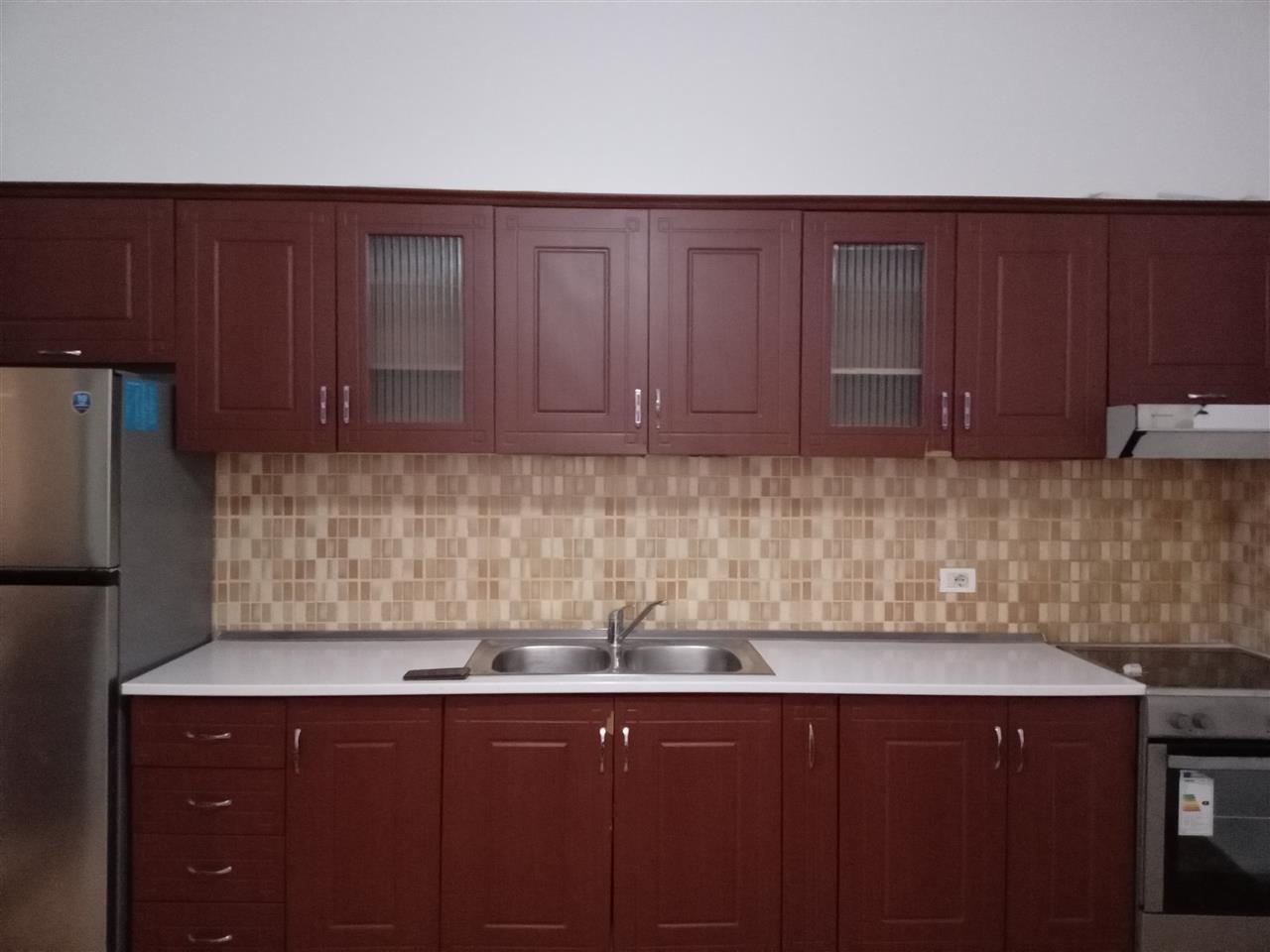 JEPET SHTËPI ME QERA – TIRANË, ASTIR