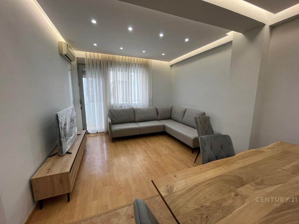 Apartament 2+1 me qira tek Globe, përballë Delijorgjit – 750