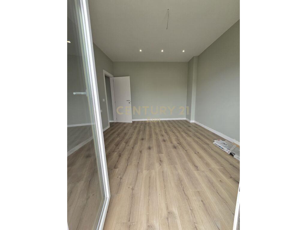 SHITET APARTAMENT 1+1 NE DURRES!