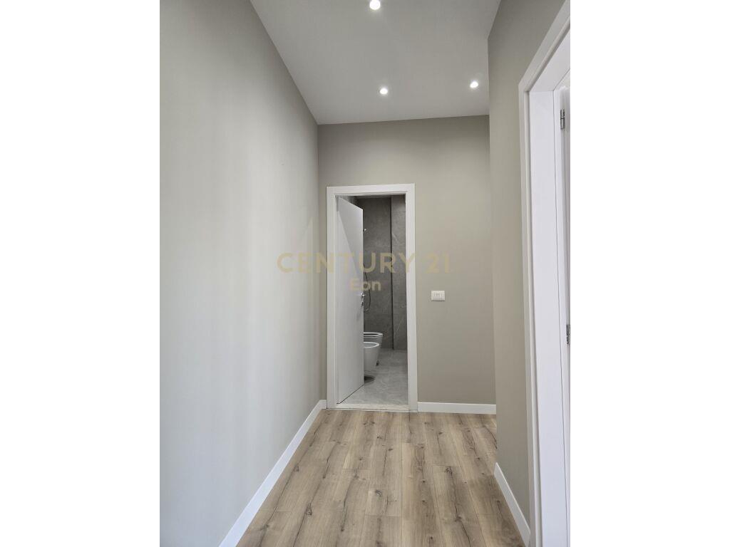 SHITET APARTAMENT 1+1 NE DURRES!